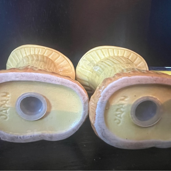 🐳 Smiling Mushroom Vintage S&P Set - Picture 5 of 5